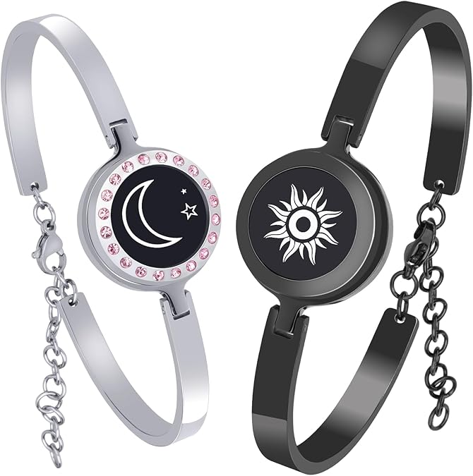 Long Distance Touch Bracelets,Vibration & Light up Couples Bracelets, Remote Smart Matching Bracelet for Couples Long Distance Relationship Girlfriend Boyfriend Xmas Gifts Black Silver