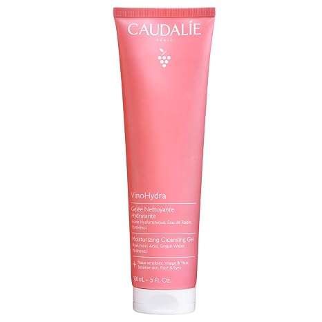Caudalie VinoHydra Moisturizing Cleansing Gel with Hyaluronic Acid - 150 mL | Hydrating gel cleanser removes makeup and gently cleanses skin while supporting the skin barrier.