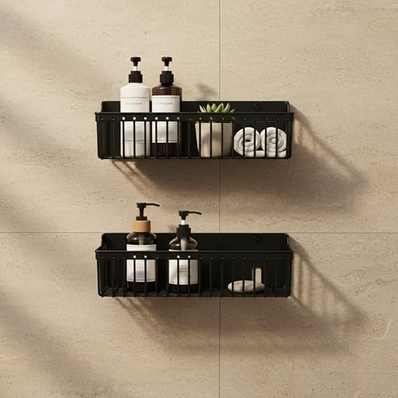 Yapışkanlı Plastik Siyah Banyo ve Mutfak Rafı – Su Tahliyeli Duş Organizeri, Askılı Düzenleyici (2’li Set – 25 cm)