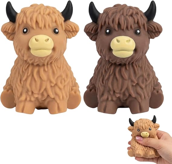 2 PCS Highland Cow, Highland Cow, Highland Cow in Light and Dark Brown, Desk Decoration, Portable Pocket Companion for Animal Enthusiasts