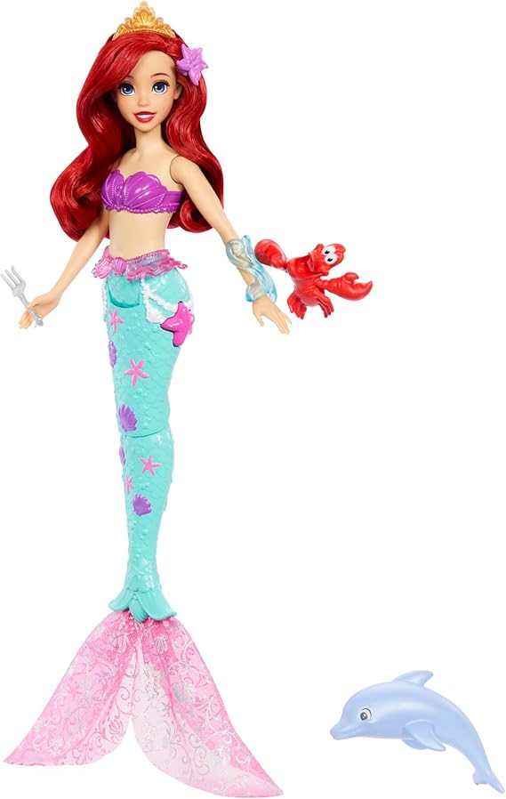 Mattel Disney Prensesi Ariel yüzen deniz kızı bebek ve su püskürten yunus, Sebastian figürü ve 4 aksesuar, Okyanustaki Dostlarım su oyuncağı, JFC39