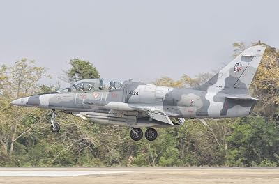 Posterazzi PSTGCA100890M Royal Thai Air Force L-39 Albatros Photo Print, 11 x 17, Multi