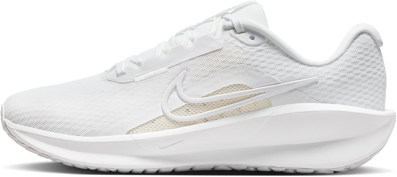 NIKE Women's W Downshifter 13Sneaker