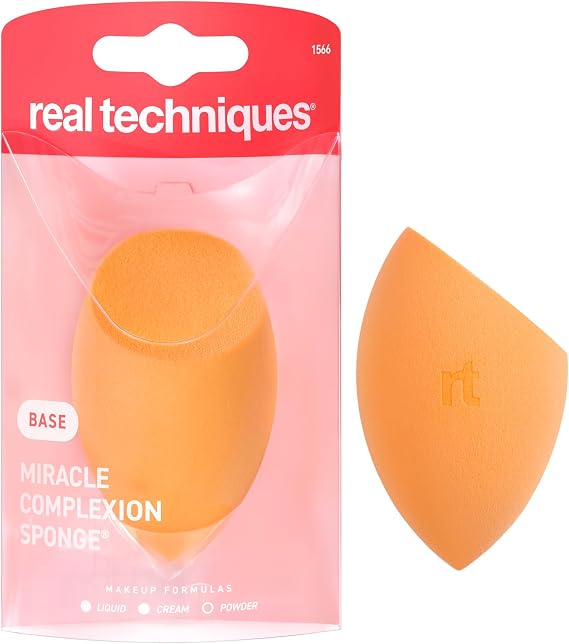Real Techniques Miracle Complexion Sponge for Liquid & Cream Makeup, 3-Point Design for Seamless Application, Streak-Free Natural Dewy Finish, Latex-Free, Cruelty-Free, Vegan, Easy to Clean, 1 Count