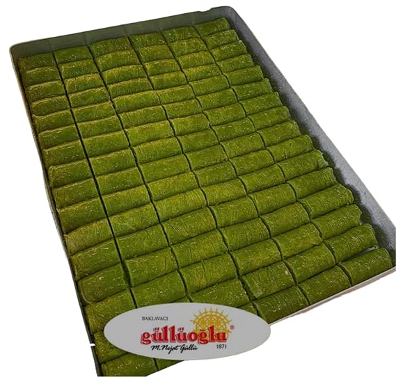 Gulluoglu Pistachio Wrap 28 pieces (2.2 lb - 1000 gr), daily fresh shipment from Istanbul/Turkey