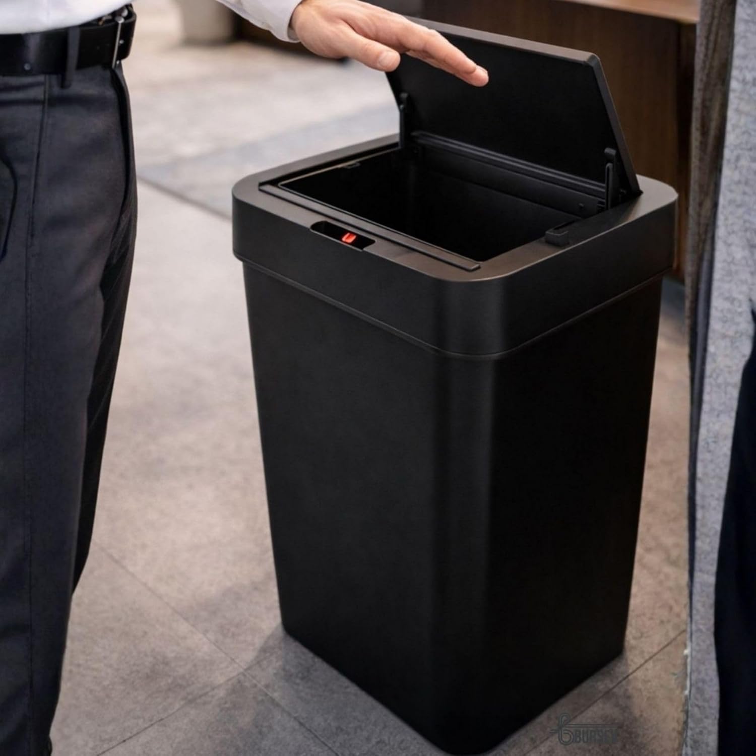 Sensörlü Çöp Kovası, Siyah, Plastik, 50 Litre, Otomatik Kapanan, Dokunmatik Düğmeli, Ev ve Ofis için