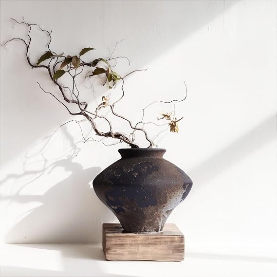 Wabi Sabi Rusty Vintage Vase, 6.3" Tall Wabi Sabi Decor Rustic Farmhouse Pottery Vase for Centerpiece, Textured Pottery Flower Vases for Home Decorative, Table, Living Room, Bedroom, Bathroom, Kitchen