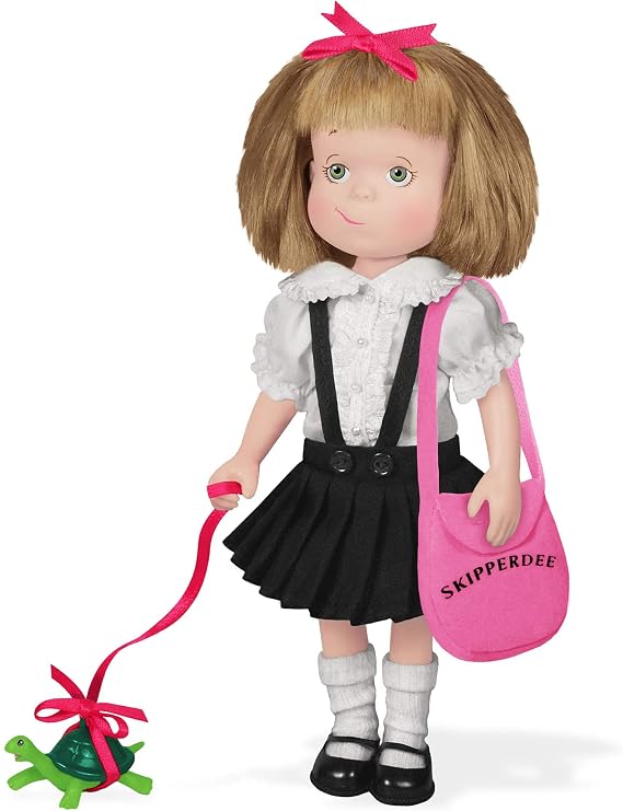 YOTTOY Eloise Collection | Eloise Poseable Doll with Skipperdee Turtle & Purse in Take-Along Box