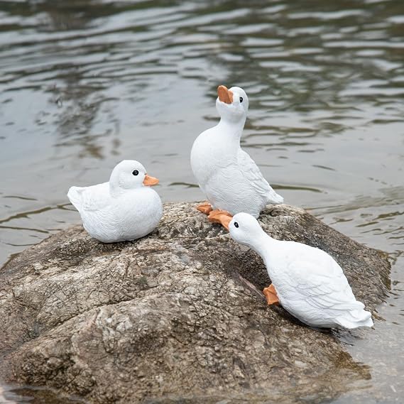 Duck Garden Decor, Set of 3 Duck Statues Yard Decorations Outdoor, Resin Goose Figurines Yard Animals Ornaments for Garden, Porch, Patio, Lawn, Home