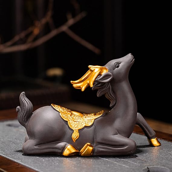 Handcrafted Purple Clay Tea Pet, Small Deer Tea Pets Ornaments, Chinese Kung Fu Tea Accessories, 4.7 * 1.77 * 3.35 Inch,A [Energy Class A]