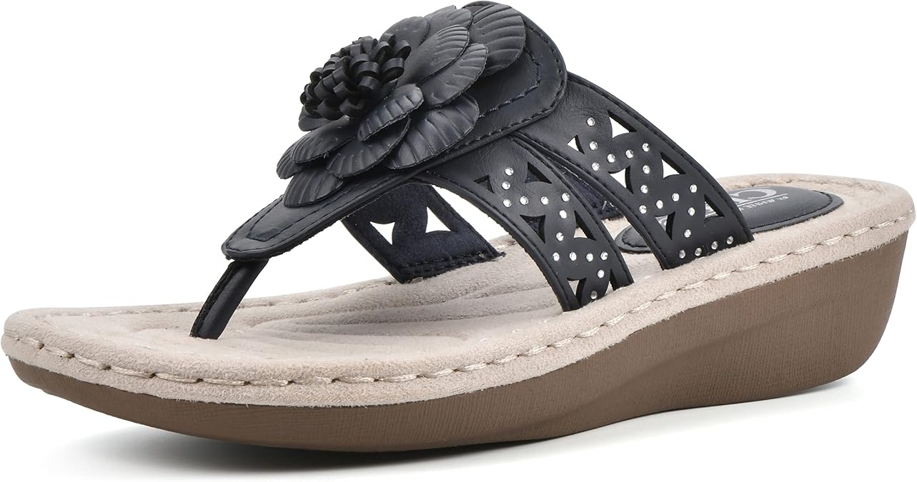CLIFFS BY WHITE MOUNTAIN Women's Cynthia Wedge Sandal