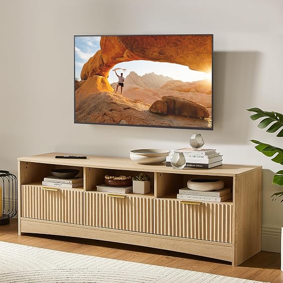 Amada TV Stand Fluted for TVs Up to 65, Mid-Century Modern Entertainment Center with Storage Drawers and Open Shelf, TV Console for Living Room or Bedroom, Natural Oak