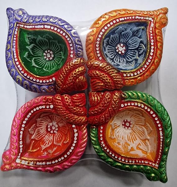 Traditional Decorative Colorful Diya (Set of 4) – Handcrafted Clay Lamps for Puja, Festivals, Diwali & Home Decoration (Design 2 (Pack of 1)) [Energy Class A]