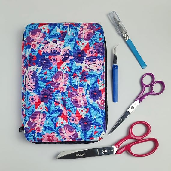 1101 Floral Sewing Kit