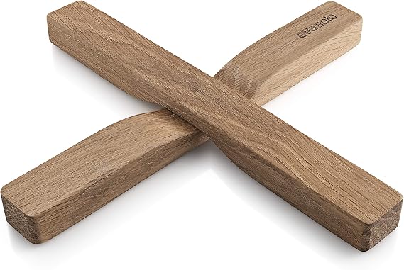 EVA SOLO | 2 Magnetic Trivets | Bamboo with Built-in Magnets | Dishwasher Safe | Placed Either Crossways or Divided in 2 | Danish Design, Functionality & Quality | Bamboo