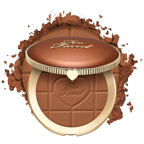 Too Faced Chocolate Soleil Matte Blurring Bronzer | Matte Bronzer Powder that Mimics Natural Skin for Blurred Sun-Kissed Effect