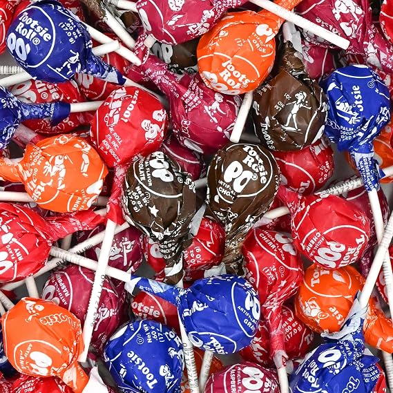 Classic Roll Pops with Chocolate Center, Bulk Bag (22 Count) Assorted Fruit Flavors, Individually Wrapped Lollipops for Candy Buffets, Parties & Snacks