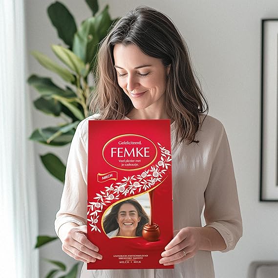 Lindt Lindor 1KG gift personalised with Name and Message - Birthday gift for men and women, personalised with name and message with delicious Lindor chocolate